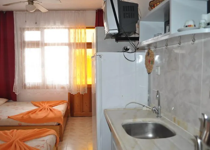 Motel Avsa Mercan Apart Türkeli